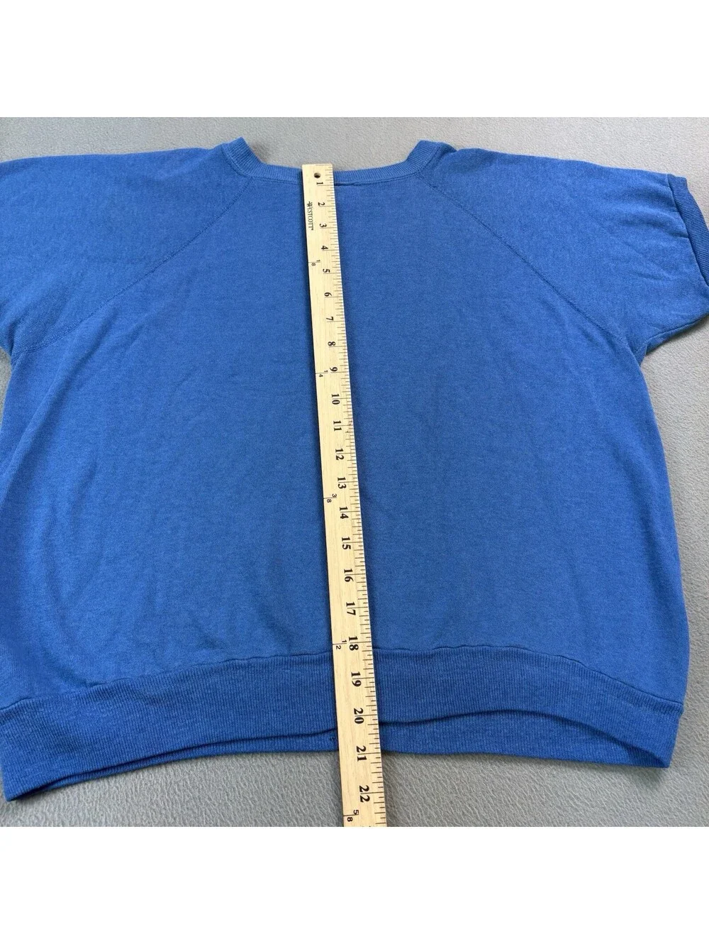 Vintage 70s 80s Blank Short Sleeve Crewneck Sweatshirt Boxy Med / Large 21.75x20